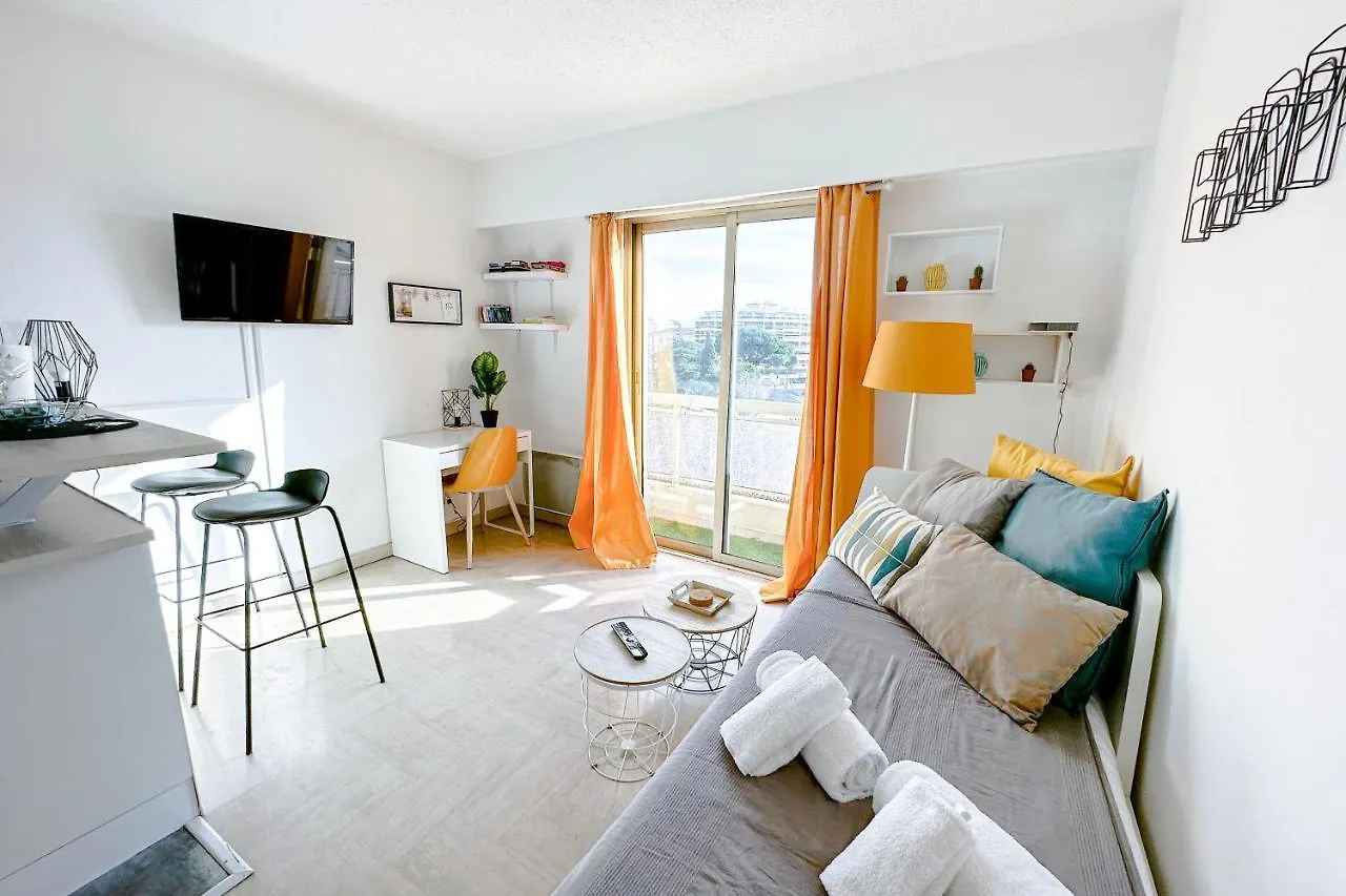 Apartment Guignon - Apart Sunny Comfort Close To The Port & Station Antibes