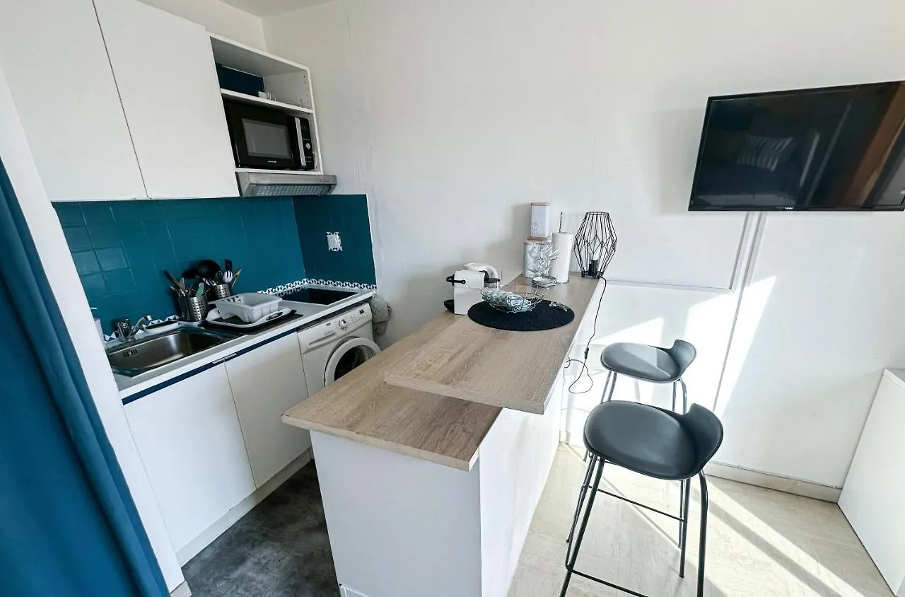 Guignon - Apart Sunny Comfort Close To The Port & Station Antibes Apartment